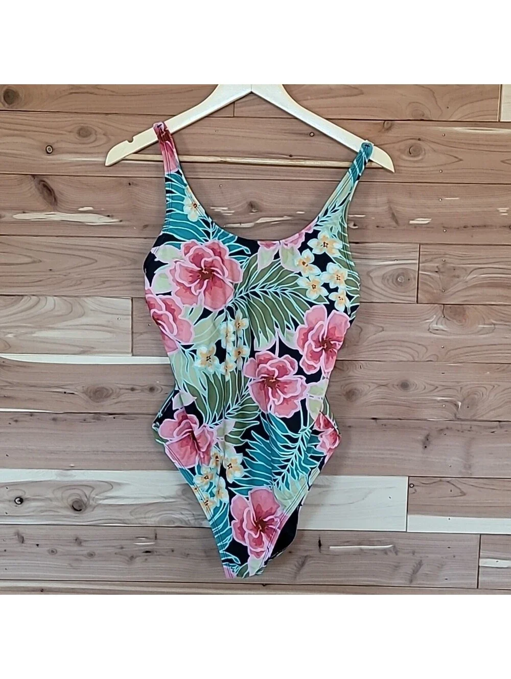 Hurley Women's Floral One-Piece Swimsuit with Back Cutout, NWOT, Size M